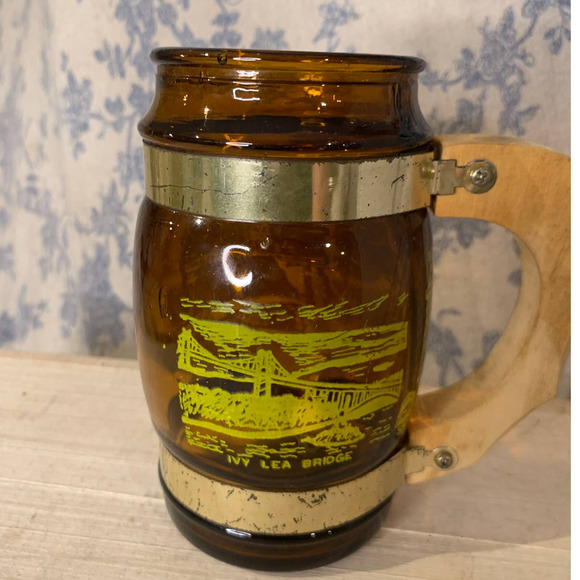 Vintage Souvenir 1000 Islands Brown Glass Mug - Picture 6 of 8